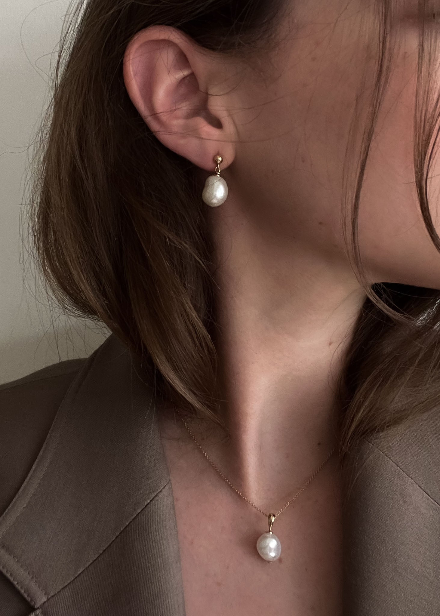 Baroque Pearl Earrings & Necklace Stack