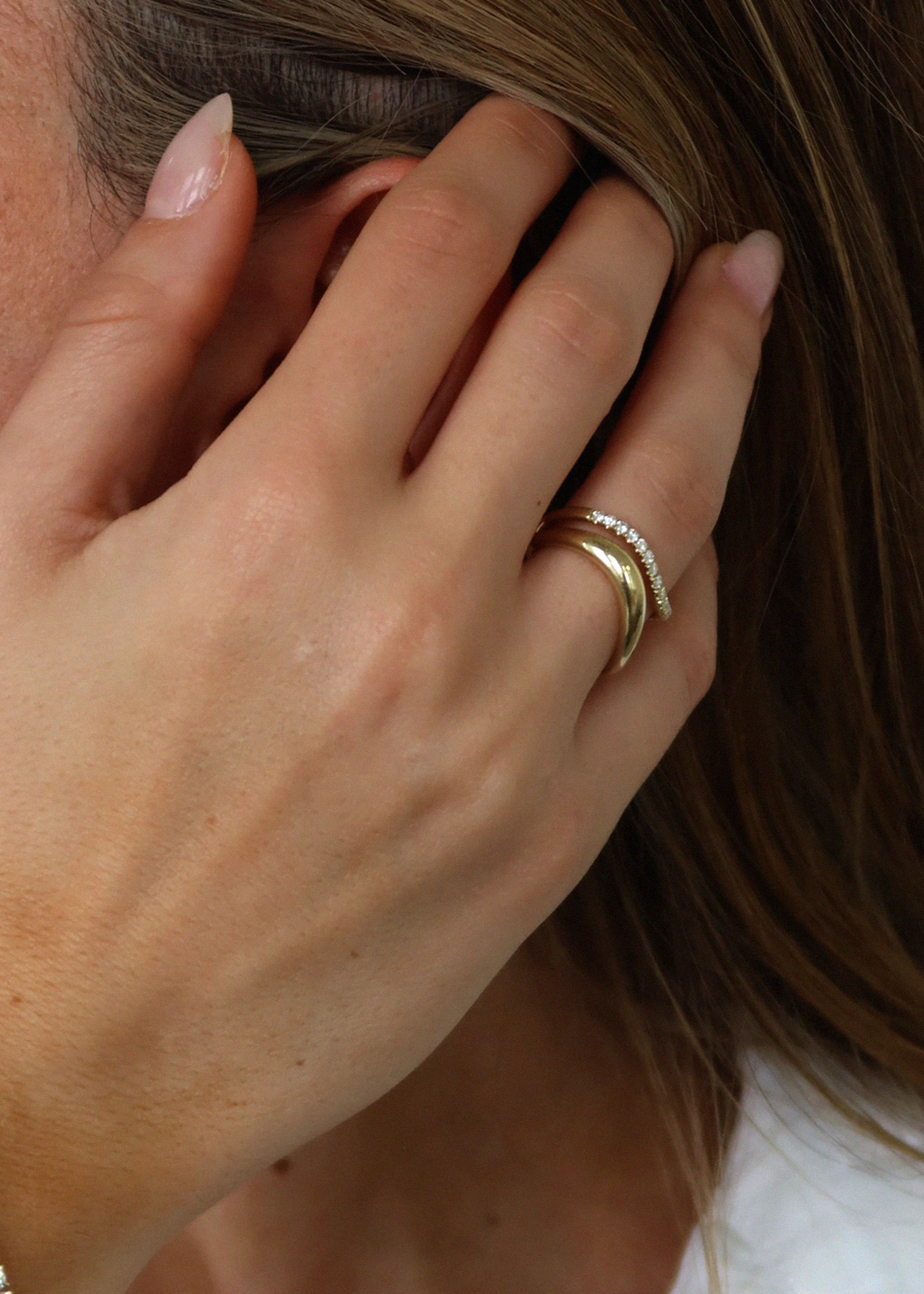 Lara Curved Pavé Ring