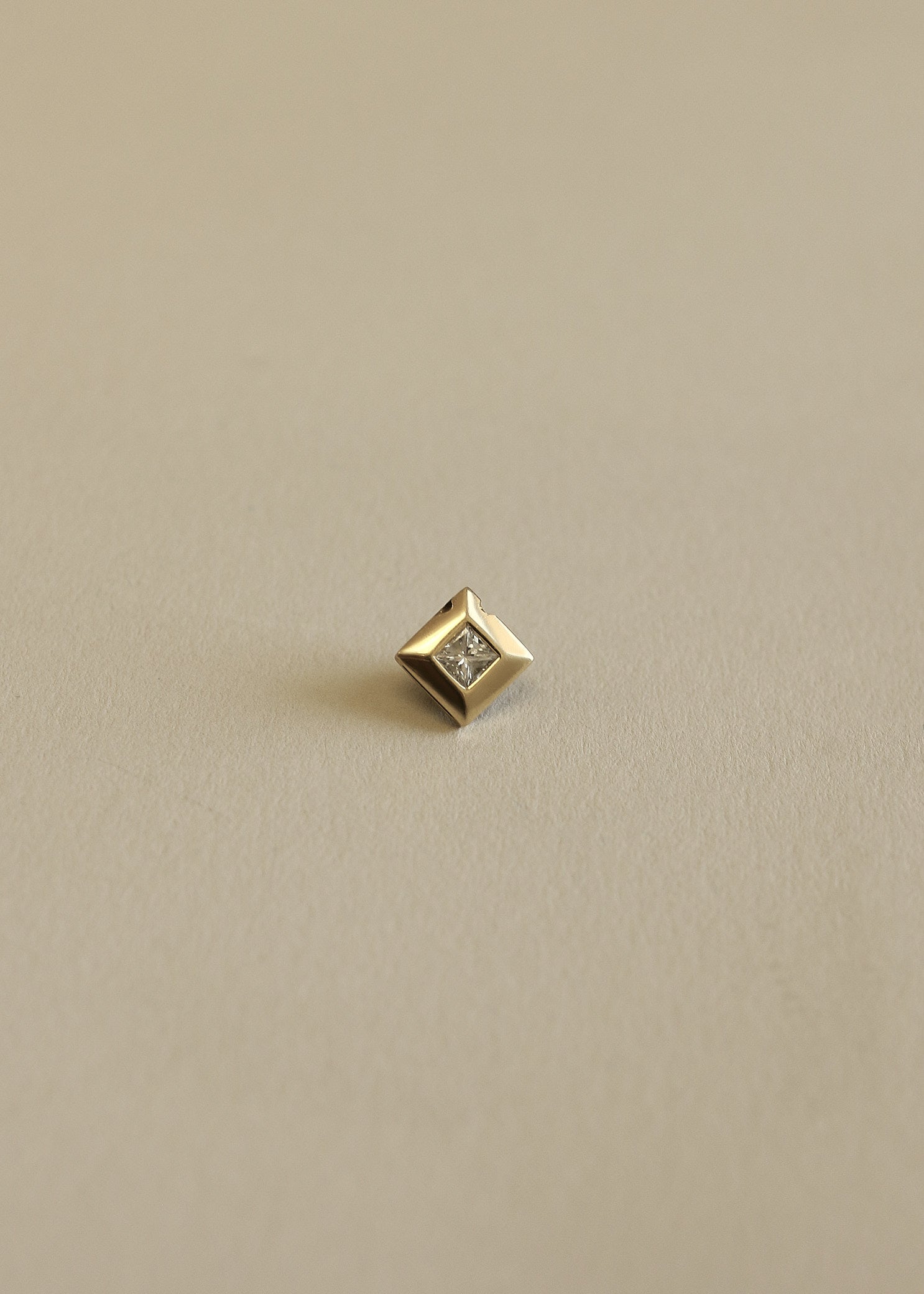 Vintage Square Pendant 18K