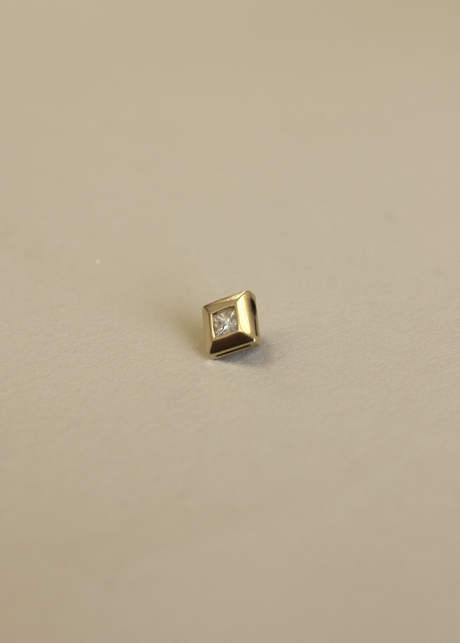 Vintage Square Pendant 18K