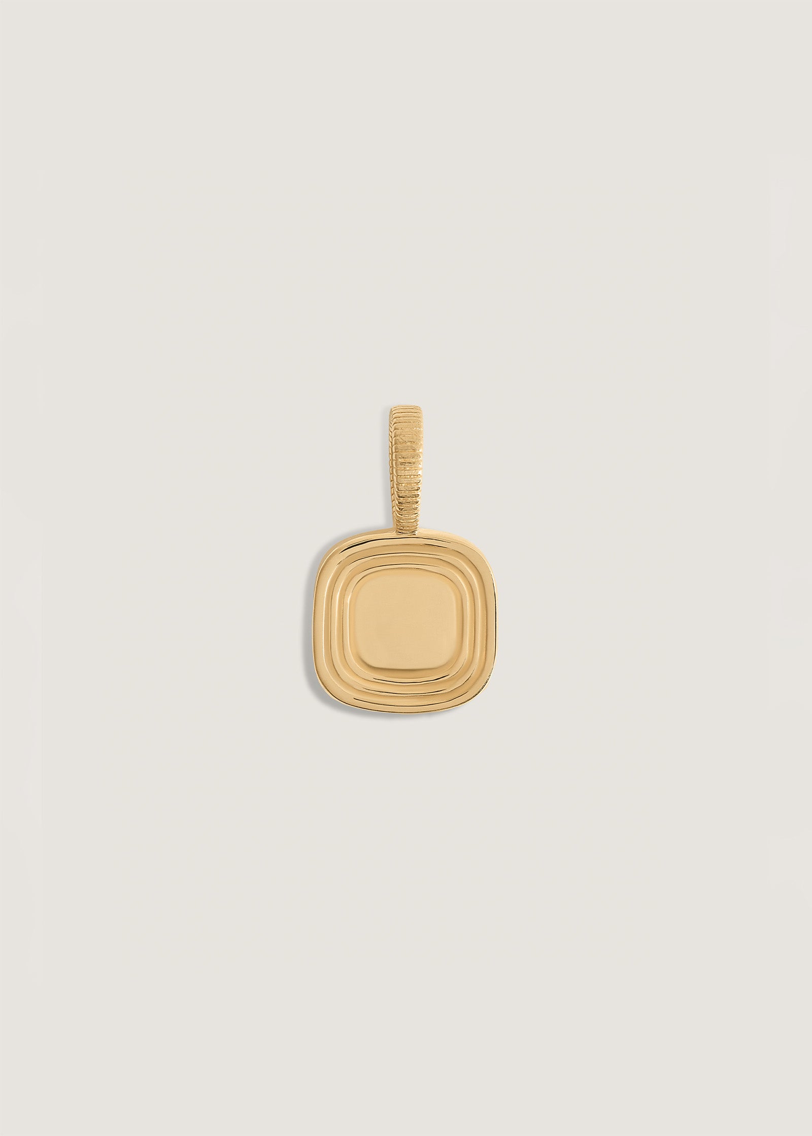 The Estate Pendant Yellow Gold - ENGRAVING