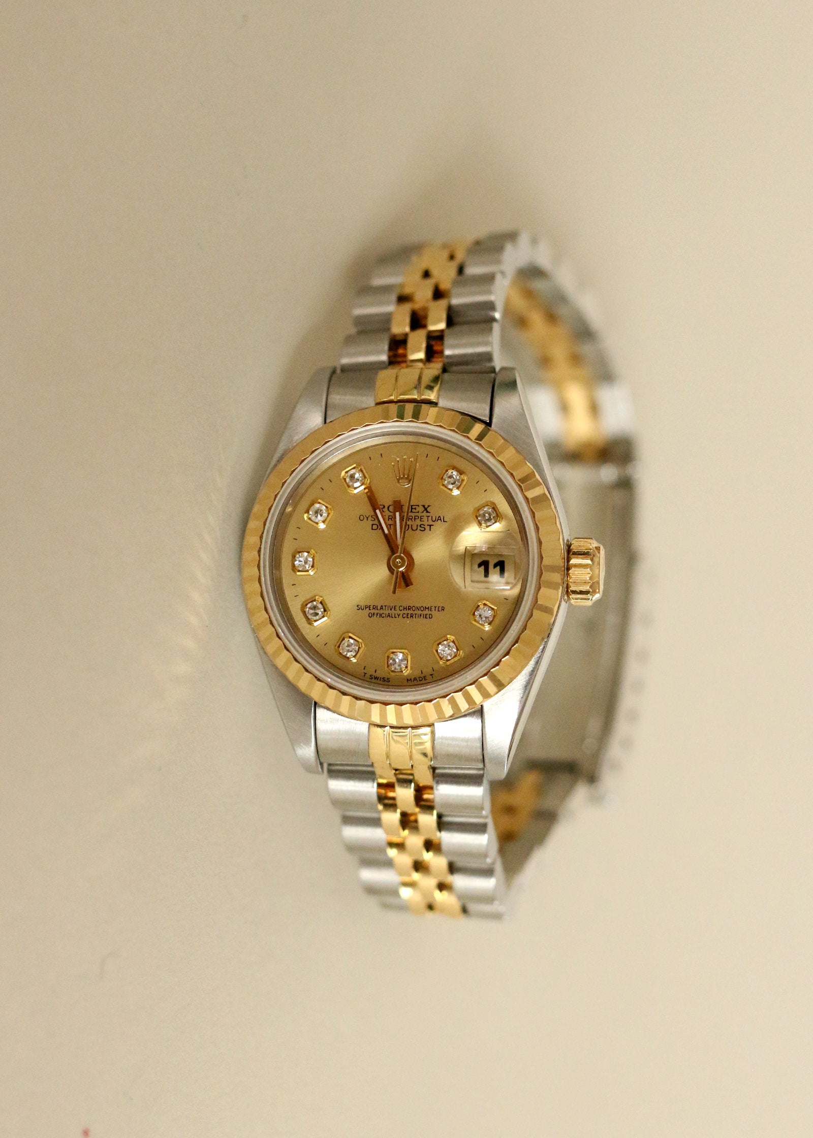 Vintage Rolex Lady-Datejust Lume 69173 26mm 18k Champagne