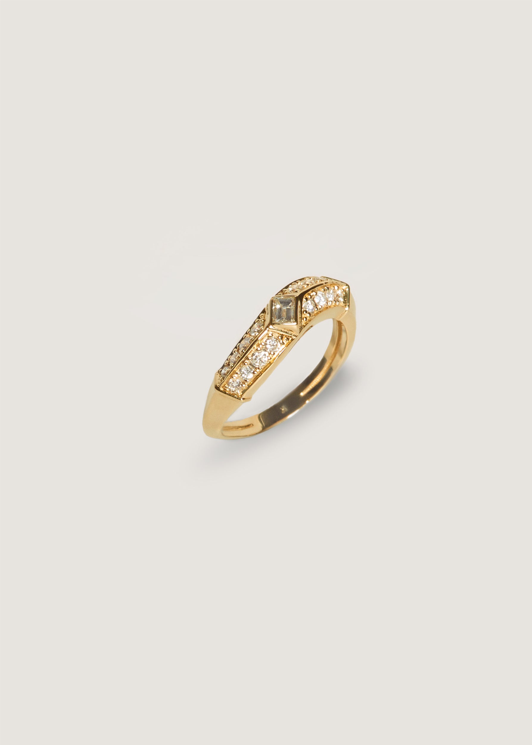 alt="Franco Curved Ring"